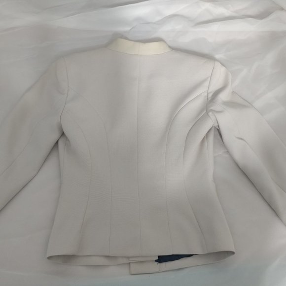 Cream Buttonless H&M Jacket - Picture 11 of 13